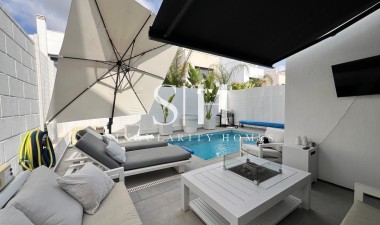 Villa - Återförsäljning - Orihuela Costa - Villamartín-las Filipinas