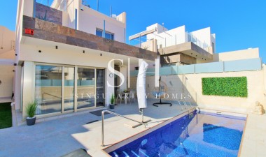 Villa - Återförsäljning - Orihuela Costa - Villamartin