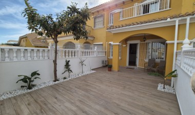 Villa - Återförsäljning - Orihuela - Inland