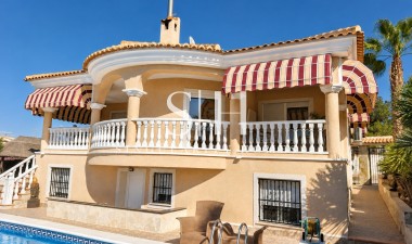 Villa - Återförsäljning - Rojales - Inland