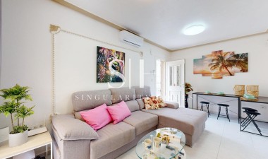 Villa - Återförsäljning - San Miguel de Salinas - 03193