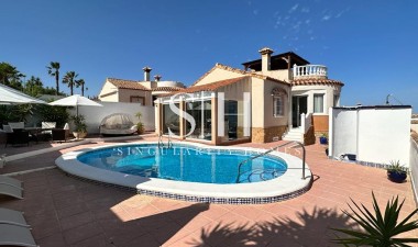 Villa - Återförsäljning - San Miguel de Salinas - Inland
