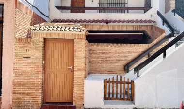 Villa - Återförsäljning - Torrevieja - Costa Blanca