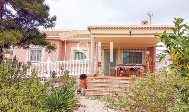 Villa - Återförsäljning - Torrevieja - La siesta