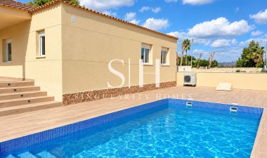 Villa - Herverkoop - Catral - Costa Blanca