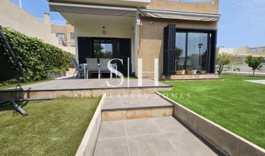 Villa - Herverkoop - Orihuela Costa - La Regia