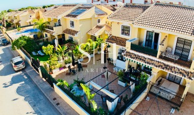 Villa - Herverkoop - Orihuela Costa - Los Dolses