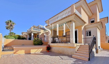 Villa - Herverkoop - Orihuela Costa - Orihuela Costa