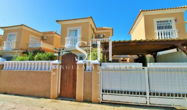 Villa - Herverkoop - Orihuela Costa - Playa Flamenca