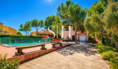Villa - Herverkoop - San Miguel de Salinas - Ciudad de las comunicaciones