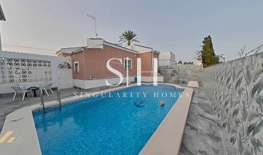 Villa - Herverkoop - Torrevieja - San Luis