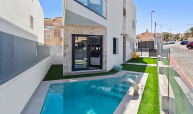 Villa - Neue Gebäude - Torrevieja - La Mata