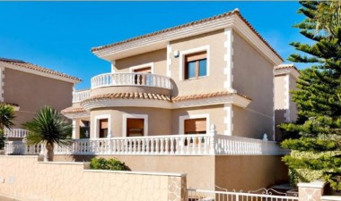 Villa - Neue Gebäude - Torrevieja - Los altos