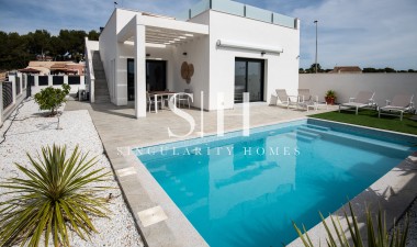 Villa - New Build - Pilar de la Horadada - Pinar de Campoverde