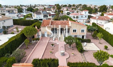 Villa - Odsprzedaż - Ciudad Quesada - Ciudad Quesada