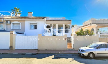 Villa - Odsprzedaż - Ciudad Quesada - Costa Blanca