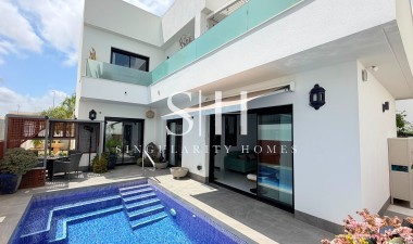 Villa - Odsprzedaż - Los Montesinos - Costa Blanca