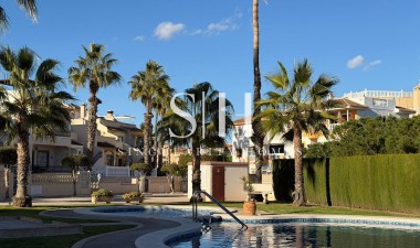 Villa - Odsprzedaż - Orihuela Costa - 21852