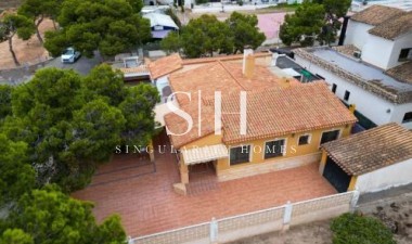 Villa - Odsprzedaż - Orihuela Costa - 92247