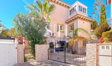 Villa - Odsprzedaż - Orihuela Costa - Costa Blanca