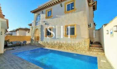 Villa - Odsprzedaż - Orihuela Costa - Playa Flamenca