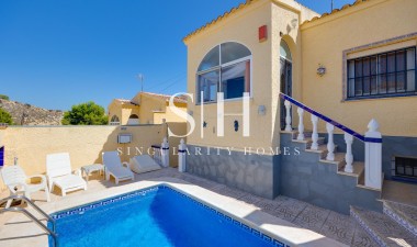 Villa - Odsprzedaż - San Fulgencio - La Marina