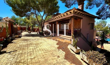 Villa - Odsprzedaż - San Miguel de Salinas - Ciudad de las comunicaciones