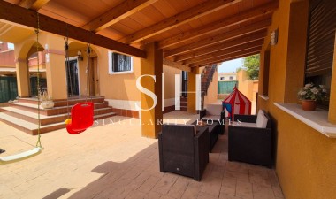 Villa - Odsprzedaż - Torrevieja - Aguas Nuevas