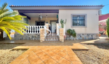 Villa - Odsprzedaż - Torrevieja - Los Balcones - Los Altos del Edén