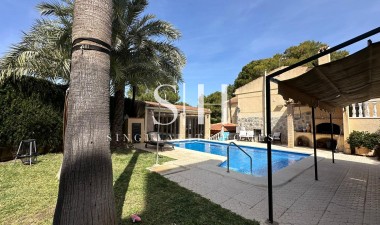 Villa - Odsprzedaż - Torrevieja - Los Balcones - Los Altos del Edén