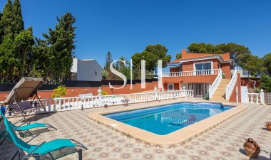 Villa - Odsprzedaż - Torrevieja - Los Balcones - Los Altos del Edén