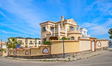 Villa - Перепродажа - Orihuela Costa - Costa Blanca