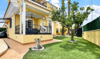 Villa - Перепродажа - Orihuela Costa - Costa Blanca