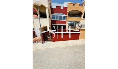 Villa - Перепродажа - Orihuela Costa - Los Altos
