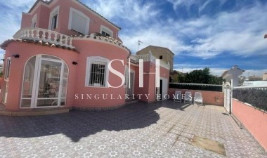 Villa - Перепродажа - Orihuela Costa - Playa Flamenca