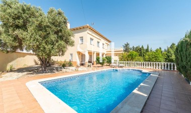 Villa - Перепродажа - Torrevieja - La Mata