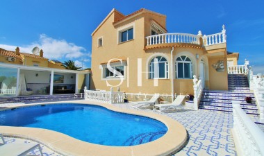 Villa - Resale - Orihuela Costa - Villamartin