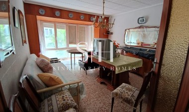 Villa - Resale - Torrevieja - Torrevieja*