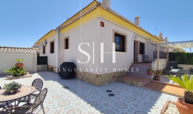 Villa - Resale - Villamartin - Villamartin