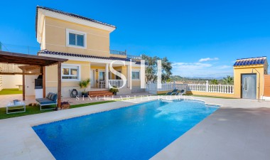 Villa - Wiederverkauf - Ciudad De Las Comunicaciones - Costa Blanca