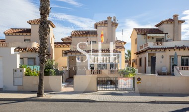 Villa - Wiederverkauf - Guardamar del Segura - EL RASO