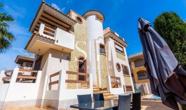 Villa - Wiederverkauf - Orihuela Costa - 84975