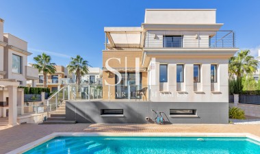 Villa - Wiederverkauf - Orihuela Costa - 94633