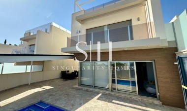 Villa - Wiederverkauf - Orihuela Costa - PAU 26