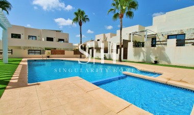 Villa - Wiederverkauf - Orihuela Costa - PAU 8