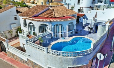 Villa - Wiederverkauf - Orihuela Costa - Villamartin