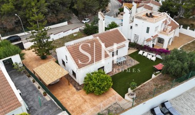 Villa - Wiederverkauf - San Miguel de Salinas - Ciudad de las comunicaciones