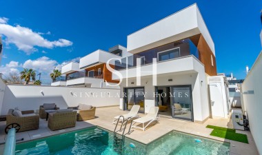 Villa - Wiederverkauf - Torre de la Horadada - 45030