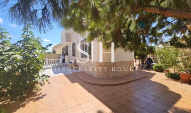 Villa - Wiederverkauf - Torrevieja - Torre Del Moro