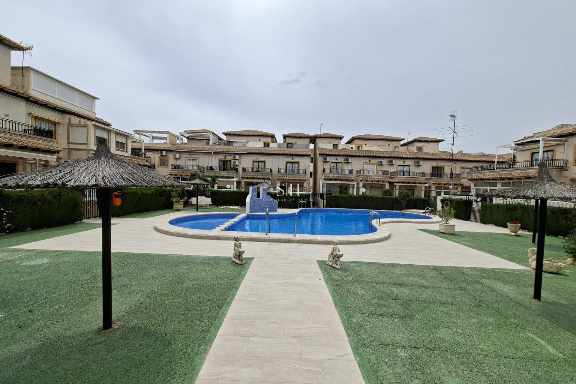 Wiederverkauf - Bungalow - Orihuela Costa - Punta Prima